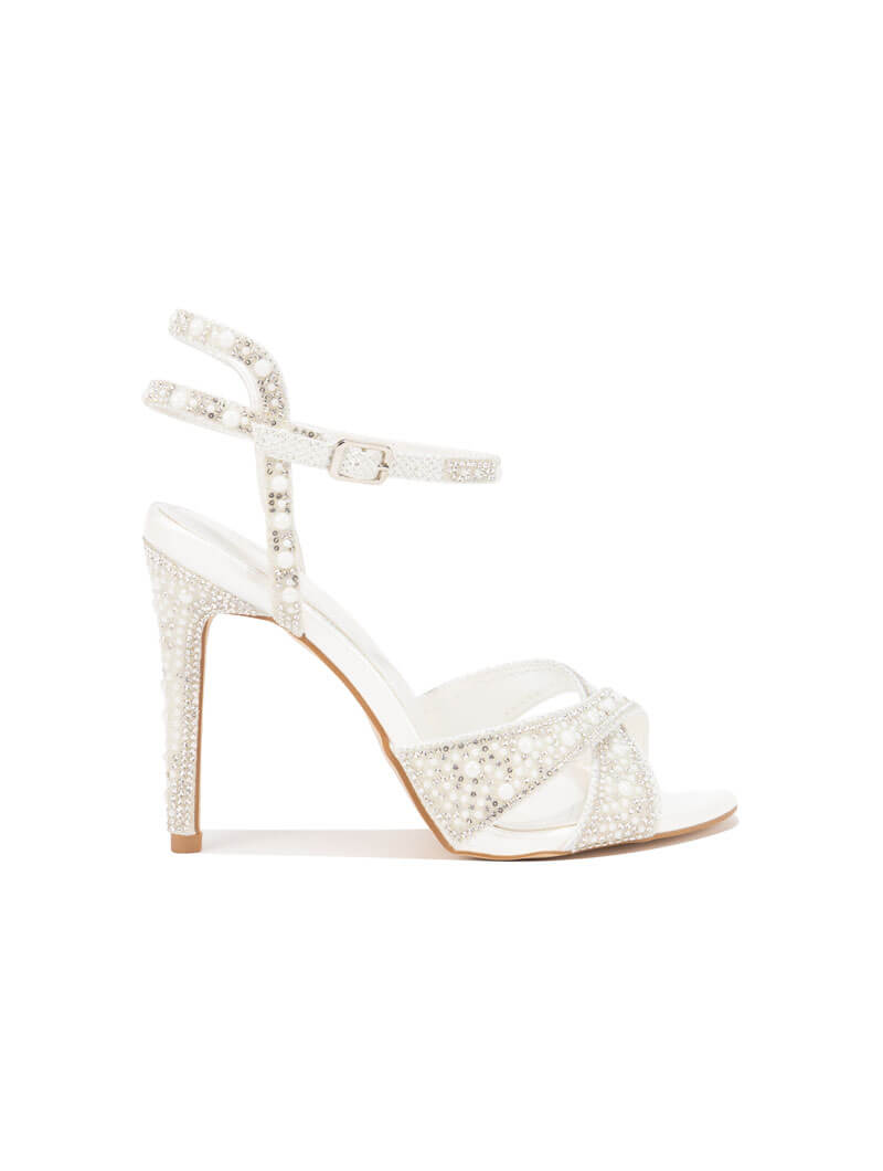 Sandales à talon à brides croisées